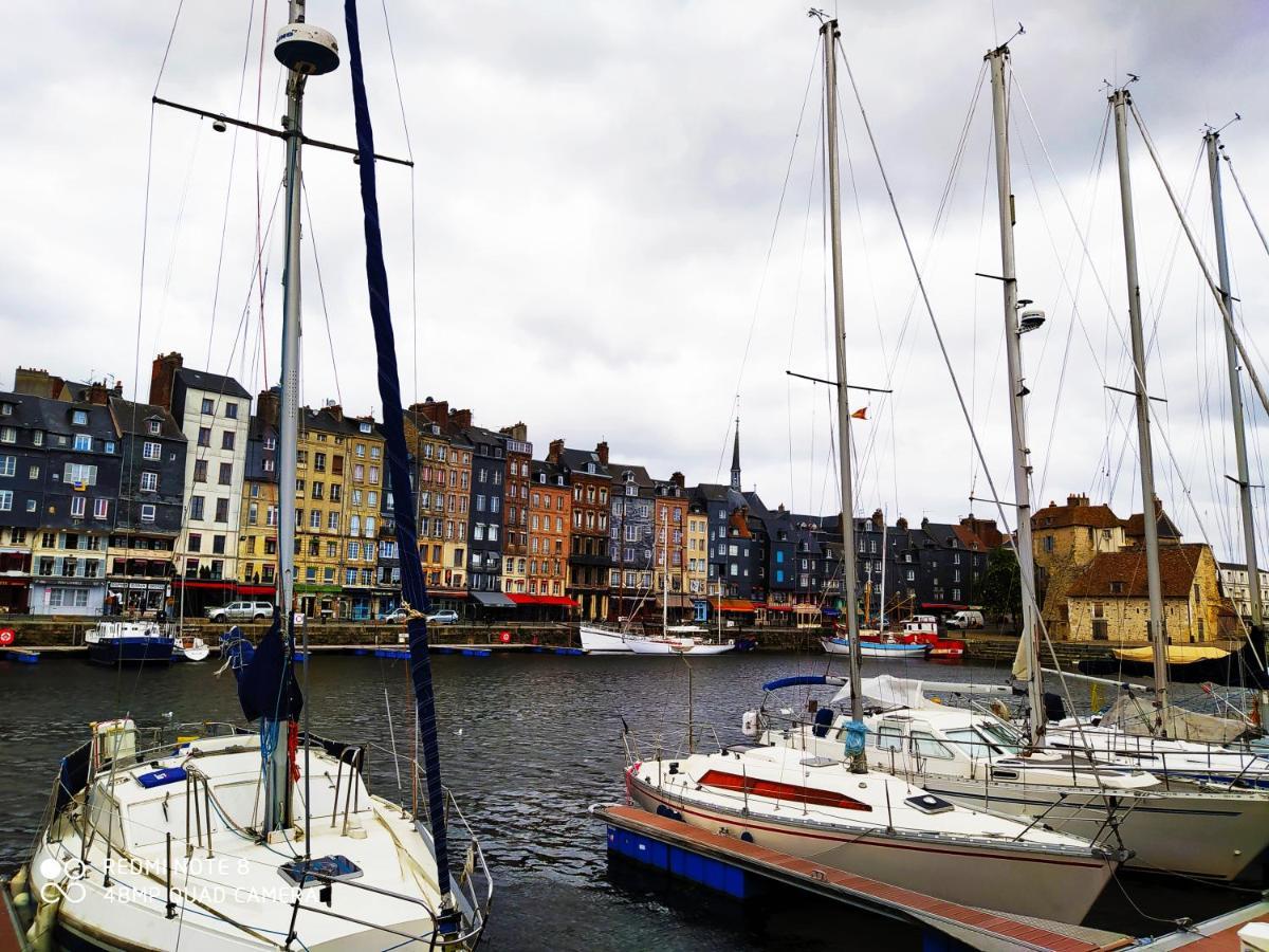 Bel Appartement A Honfleur Exterior photo